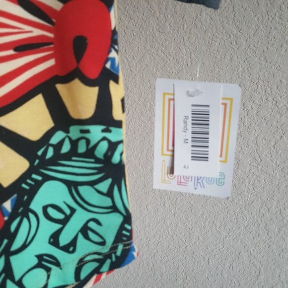 NTW LuLaRoe Lady Liberty Randy T - Medium - Picture 4 of 4